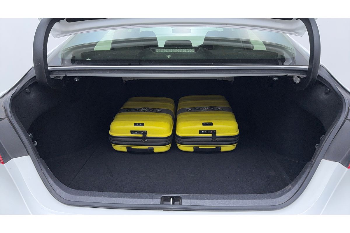 2018 Toyota Camry Ascent Sport AXVH71R