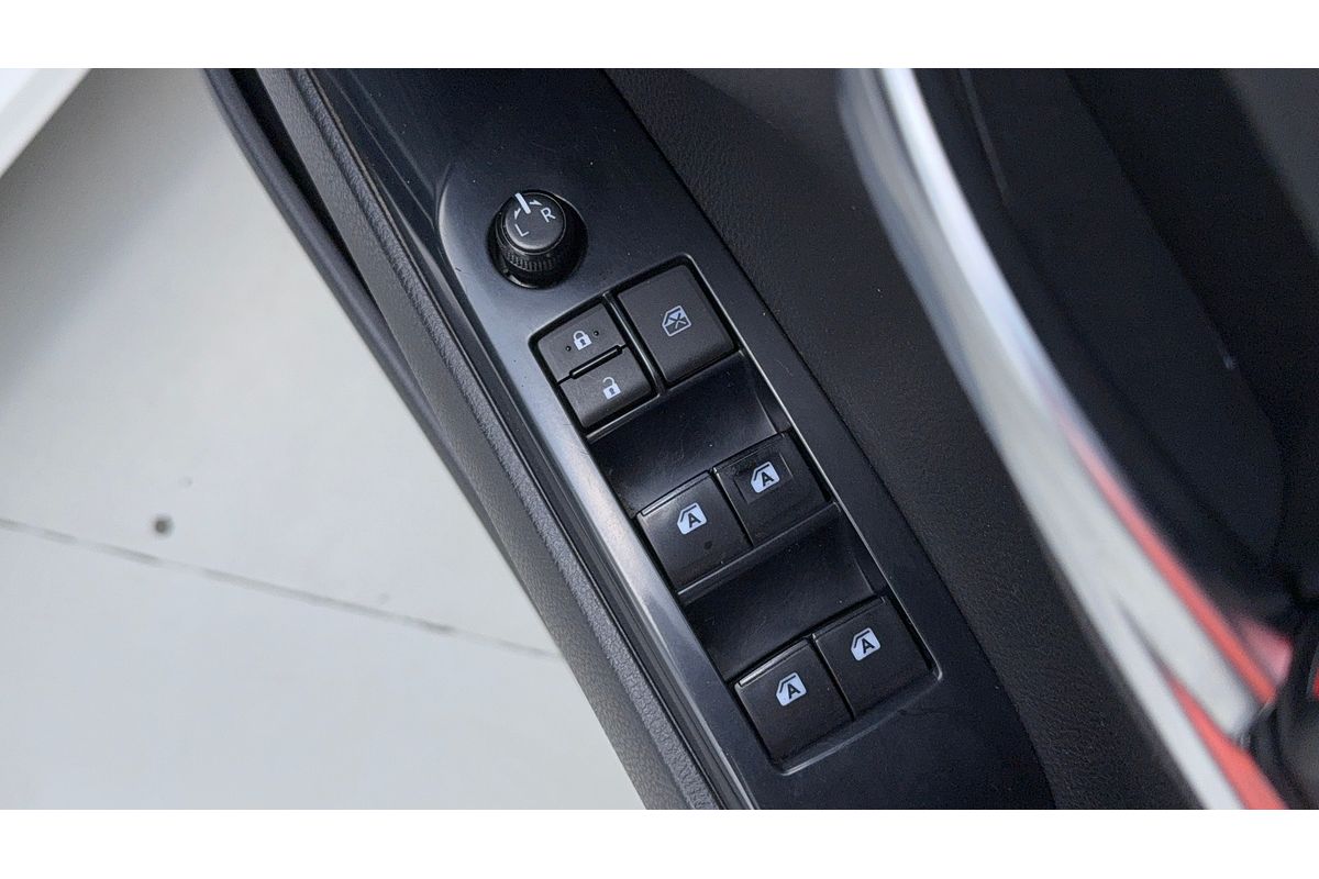 2018 Toyota Camry Ascent Sport AXVH71R