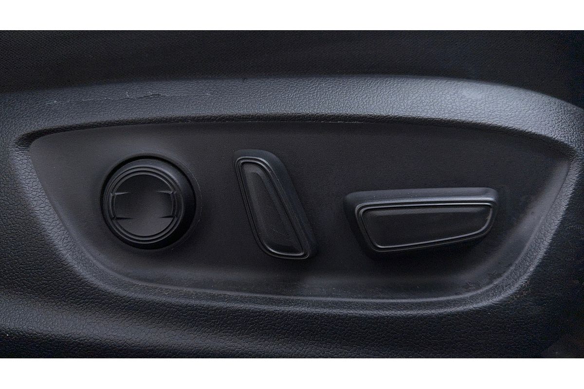 2018 Toyota Camry Ascent Sport AXVH71R