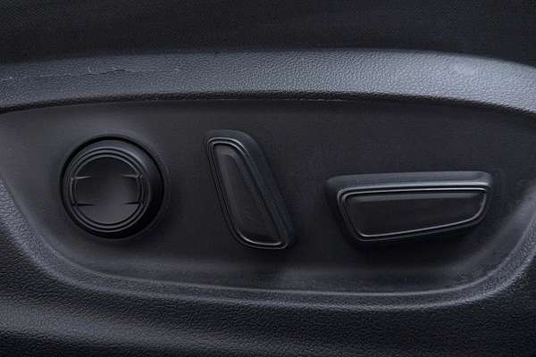 2018 Toyota Camry Ascent Sport AXVH71R