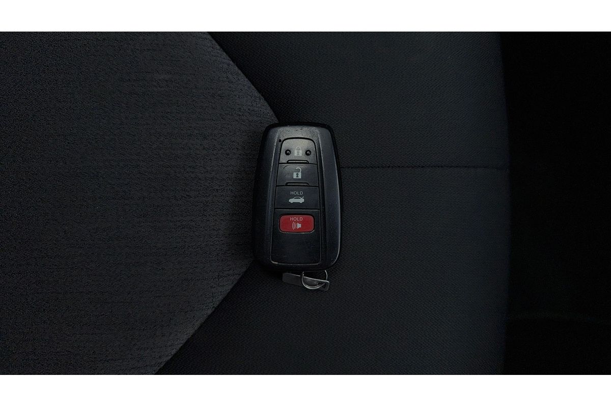 2018 Toyota Camry Ascent Sport AXVH71R