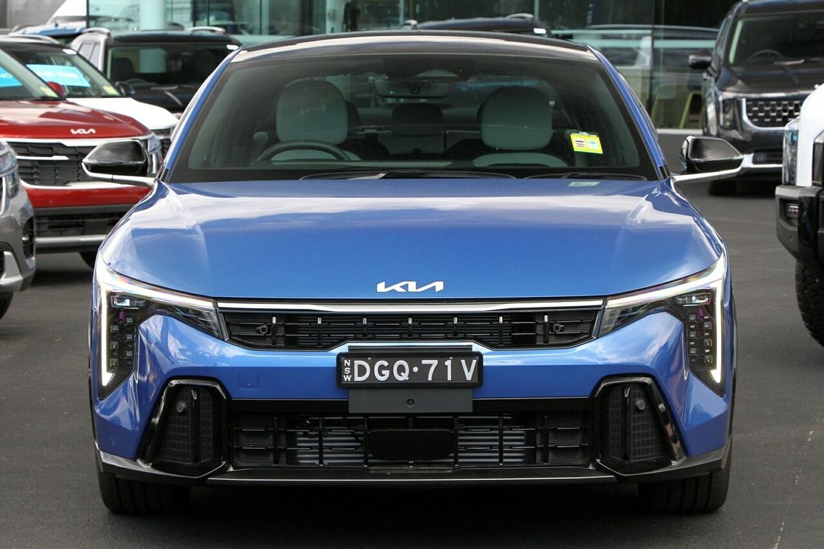 2025 Kia K4 GT-Line CL4m