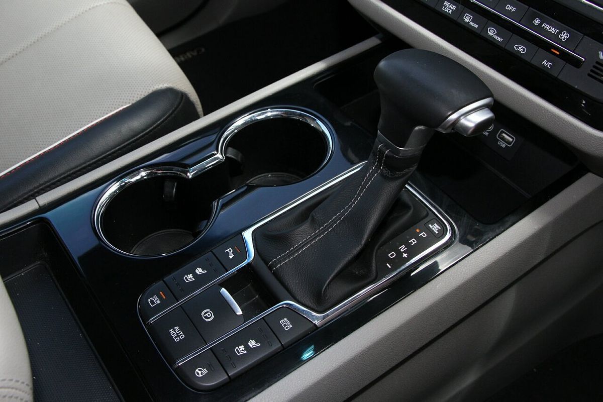 2019 Kia Carnival Platinum YP