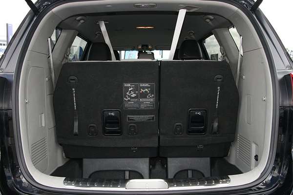 2019 Kia Carnival Platinum YP