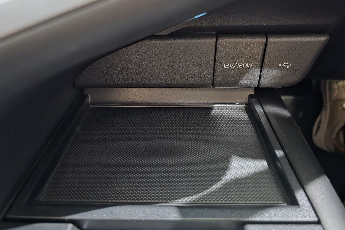 2022 Toyota Camry Ascent AXVH70R