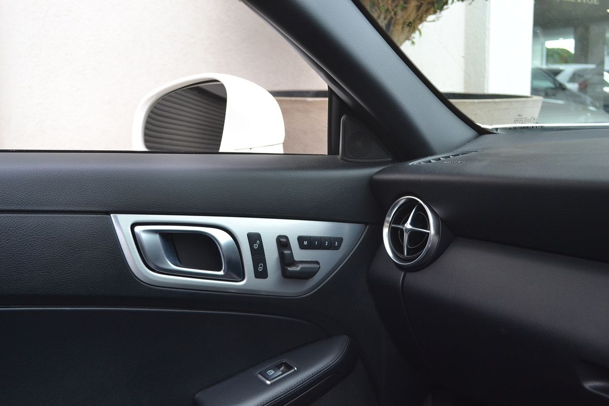 2011 Mercedes-Benz SLK-Class SLK350 R171