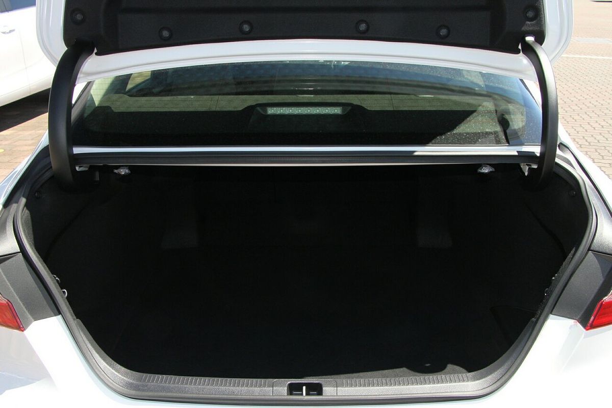 2020 Toyota Camry Ascent ASV70R