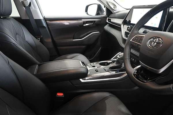 2024 Toyota Kluger Grande AXUH78R