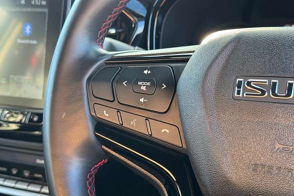 2023 Isuzu D-MAX X-TERRAIN  4X4