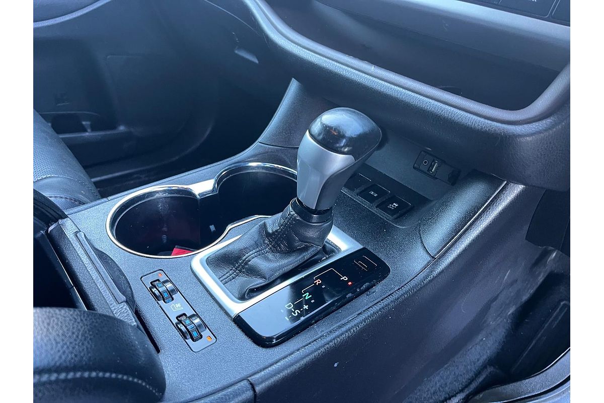 2016 Toyota Kluger Grande GSU50R