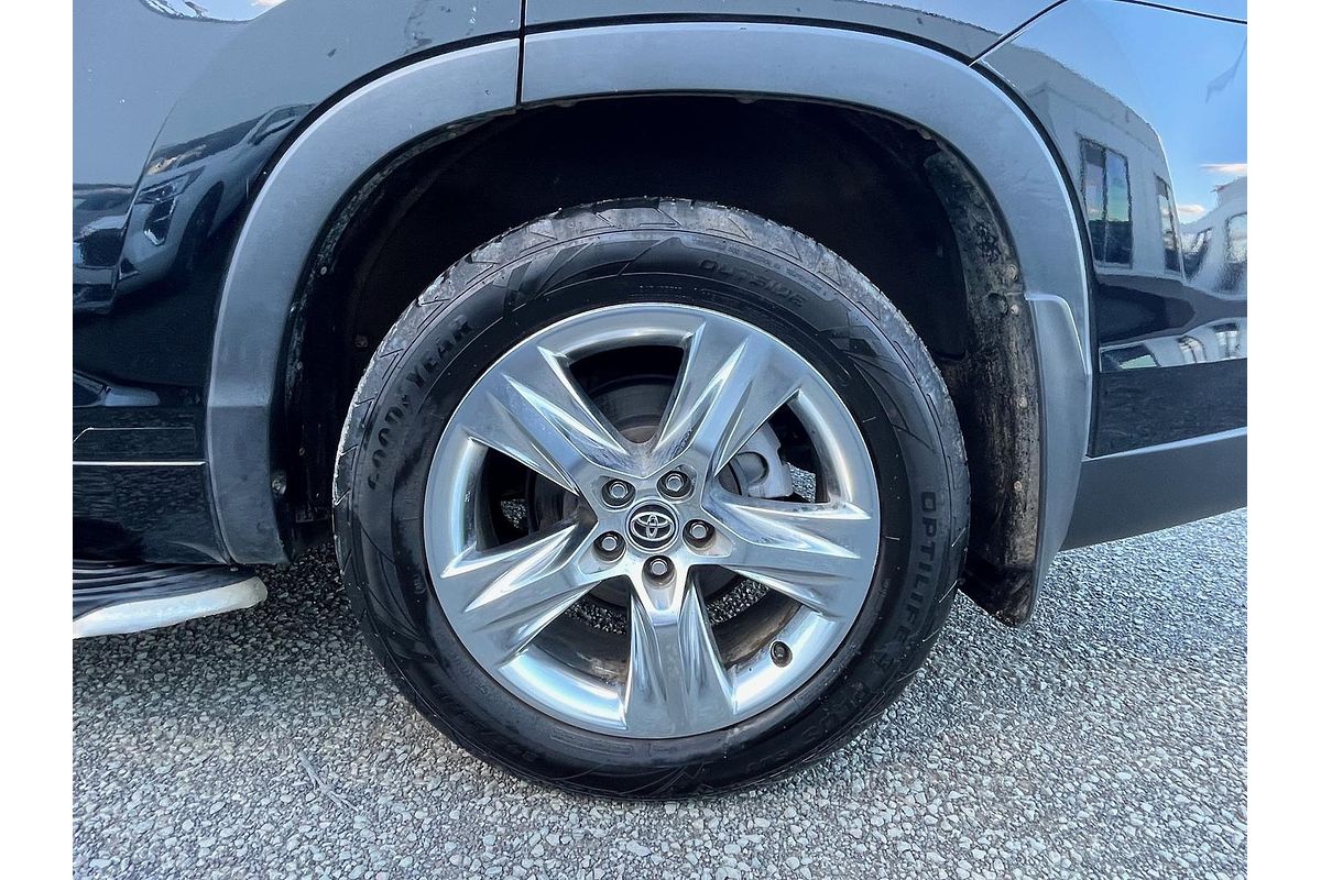 2016 Toyota Kluger Grande GSU50R