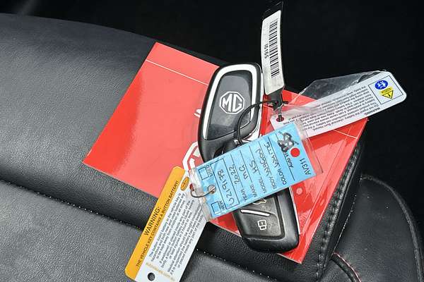 2022 MG HS Vibe SAS23