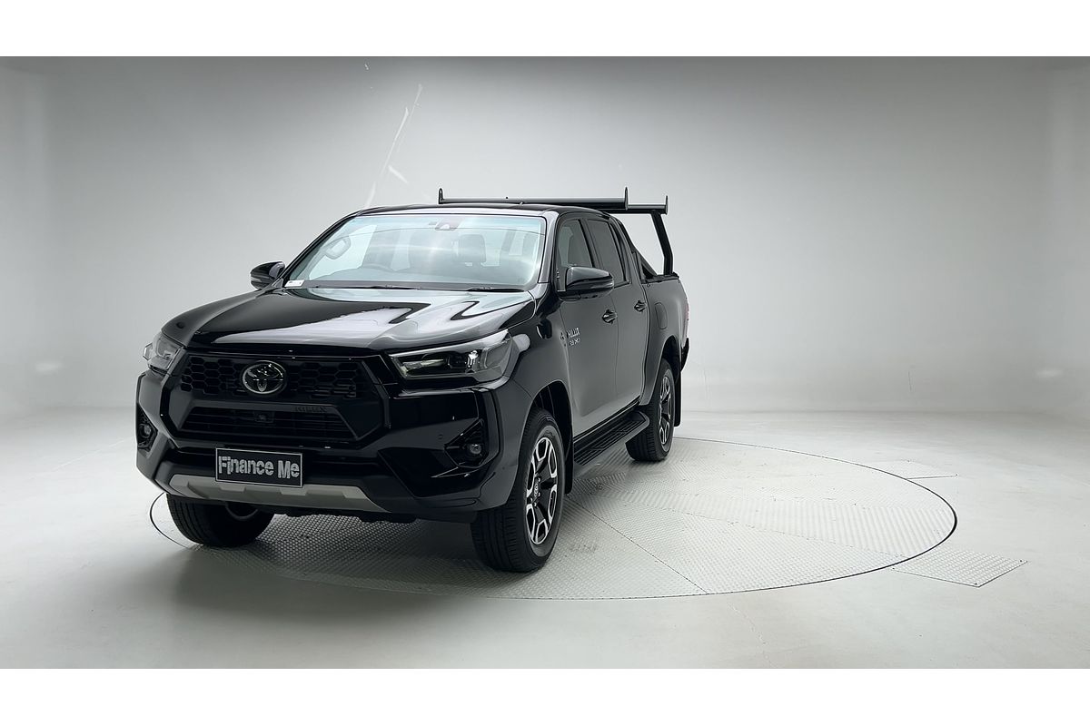2025 Toyota Hilux SR5 48V GUN126R 4X4