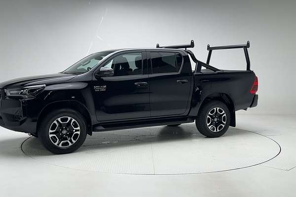 2025 Toyota Hilux SR5 48V GUN126R 4X4