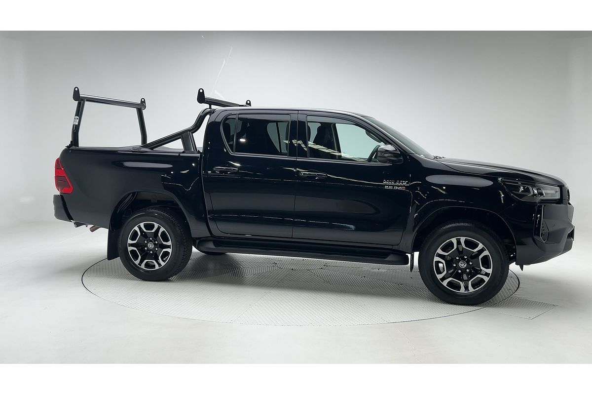 2025 Toyota Hilux SR5 48V GUN126R 4X4
