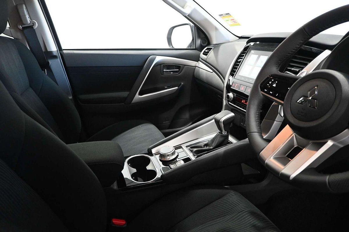 2024 Mitsubishi Pajero Sport GLS QG