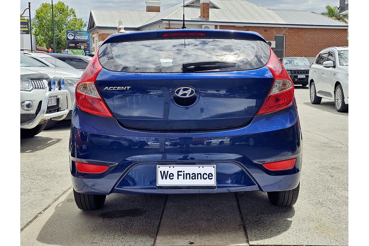 2014 Hyundai Accent Active RB2