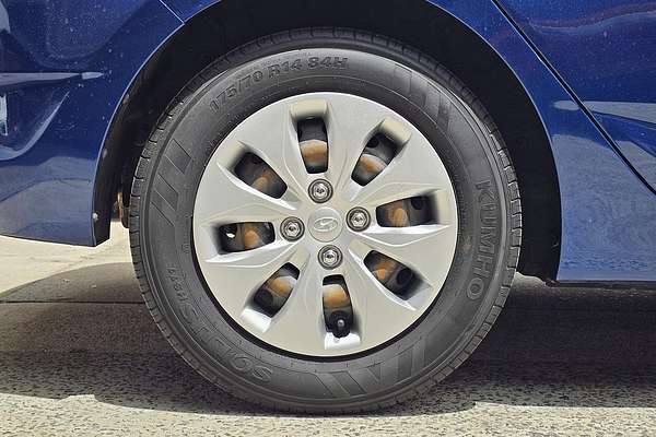 2014 Hyundai Accent Active RB2