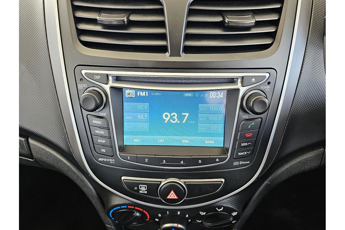 2014 Hyundai Accent Active RB2