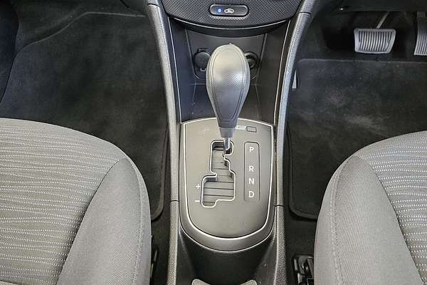 2014 Hyundai Accent Active RB2