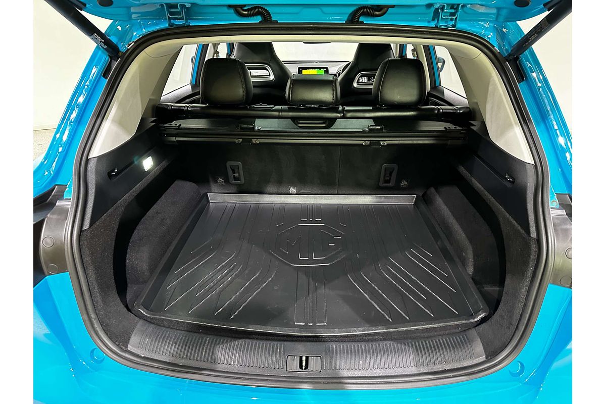 2023 MG HS Essence X SAS23