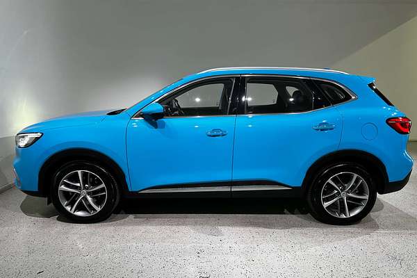 2023 MG HS Essence X SAS23