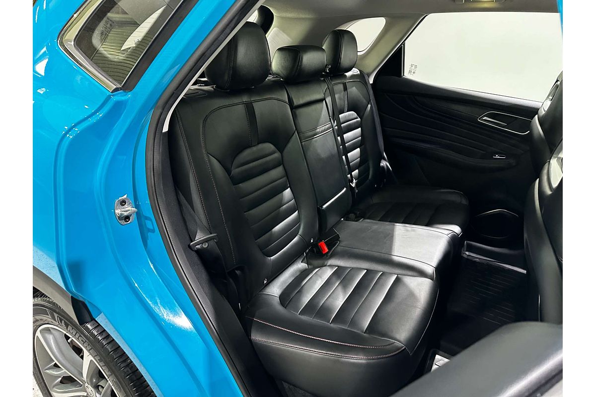 2023 MG HS Essence X SAS23