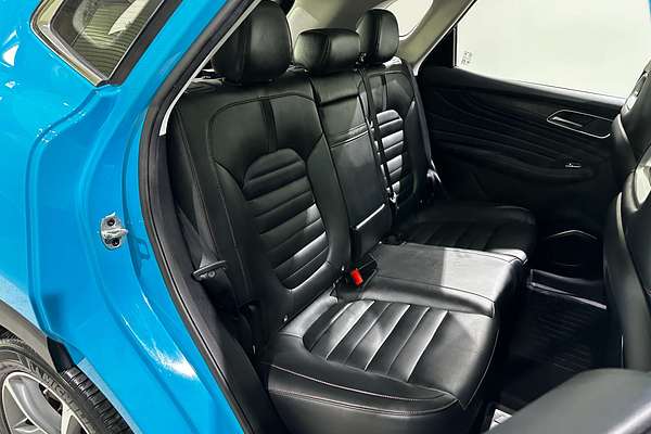 2023 MG HS Essence X SAS23