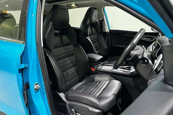 2023 MG HS Essence X SAS23