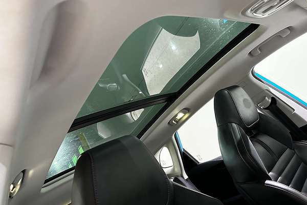 2023 MG HS Essence X SAS23