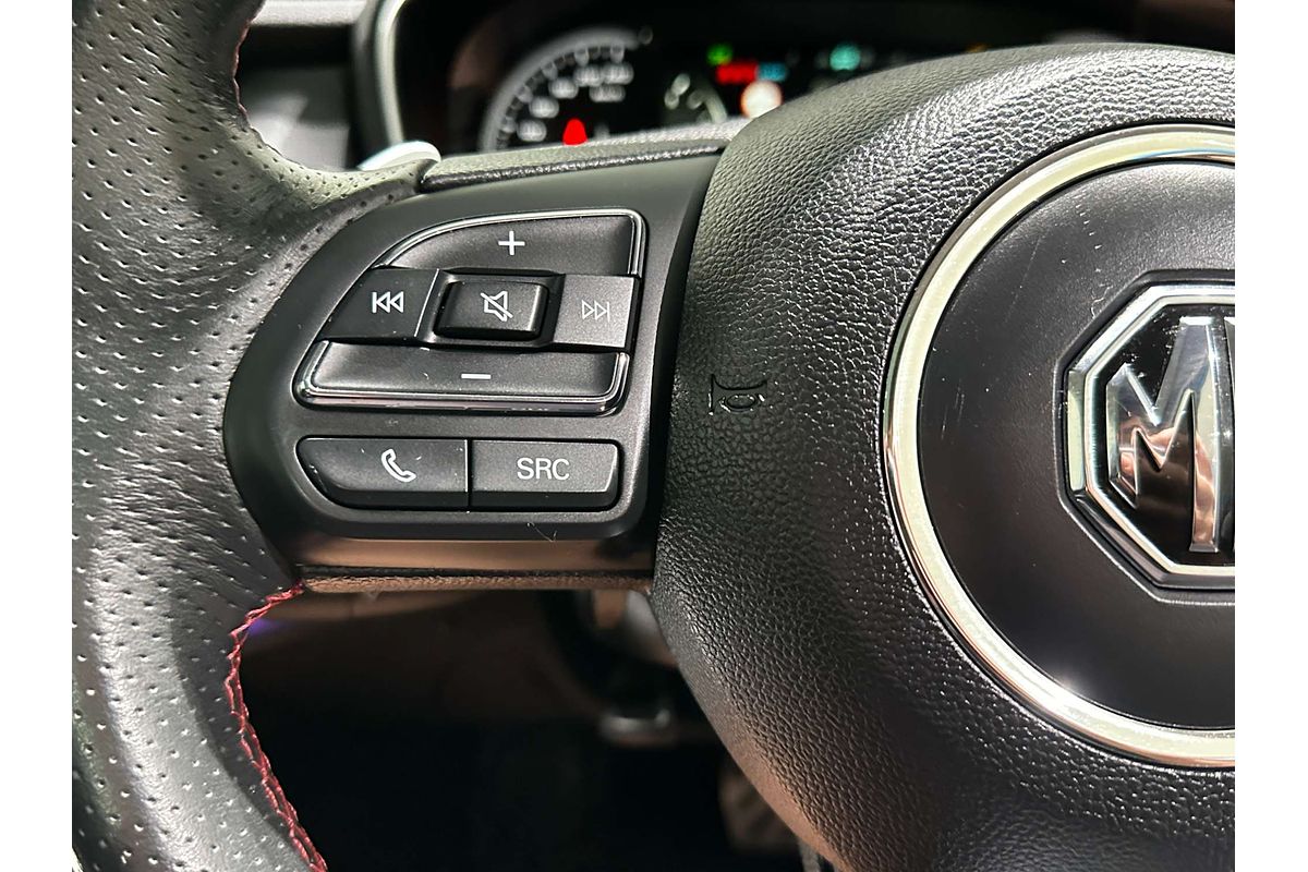 2023 MG HS Essence X SAS23