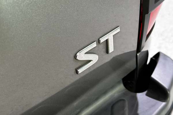 2018 Nissan Navara ST D23 Series 3 4X4