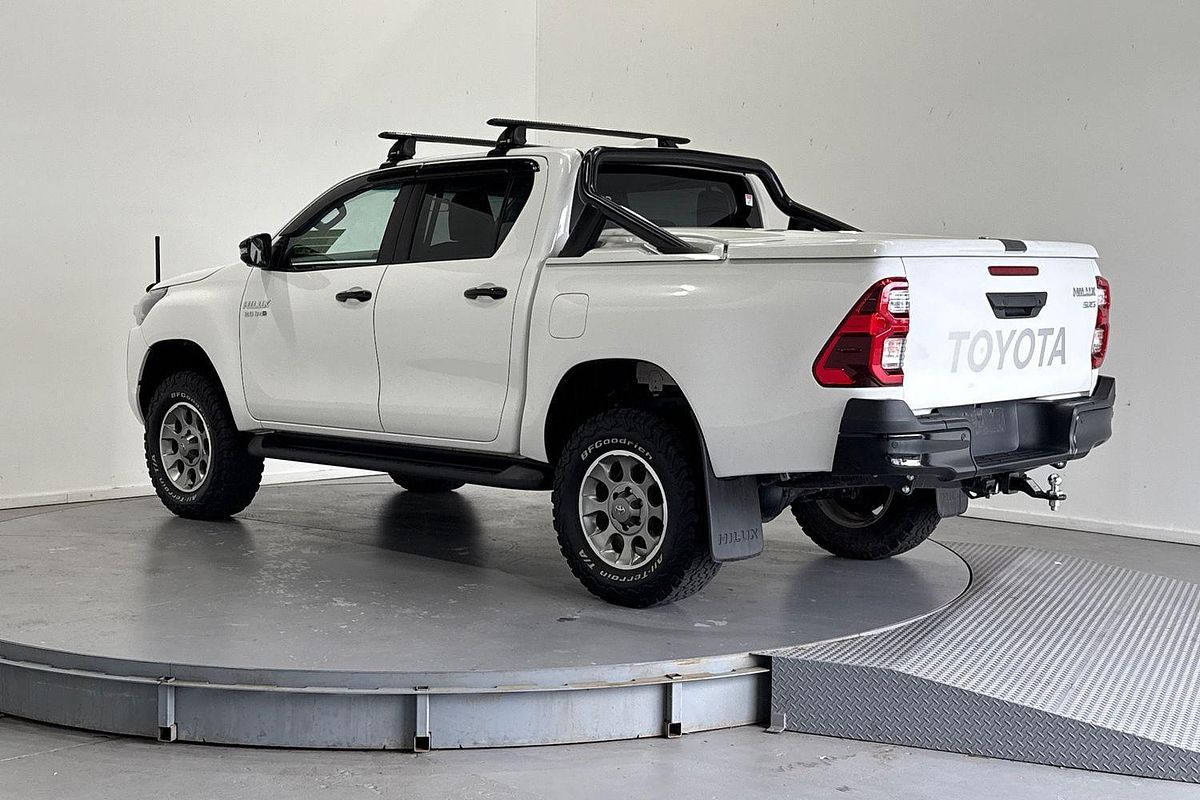 2024 Toyota Hilux SR5 48V GUN126R 4X4