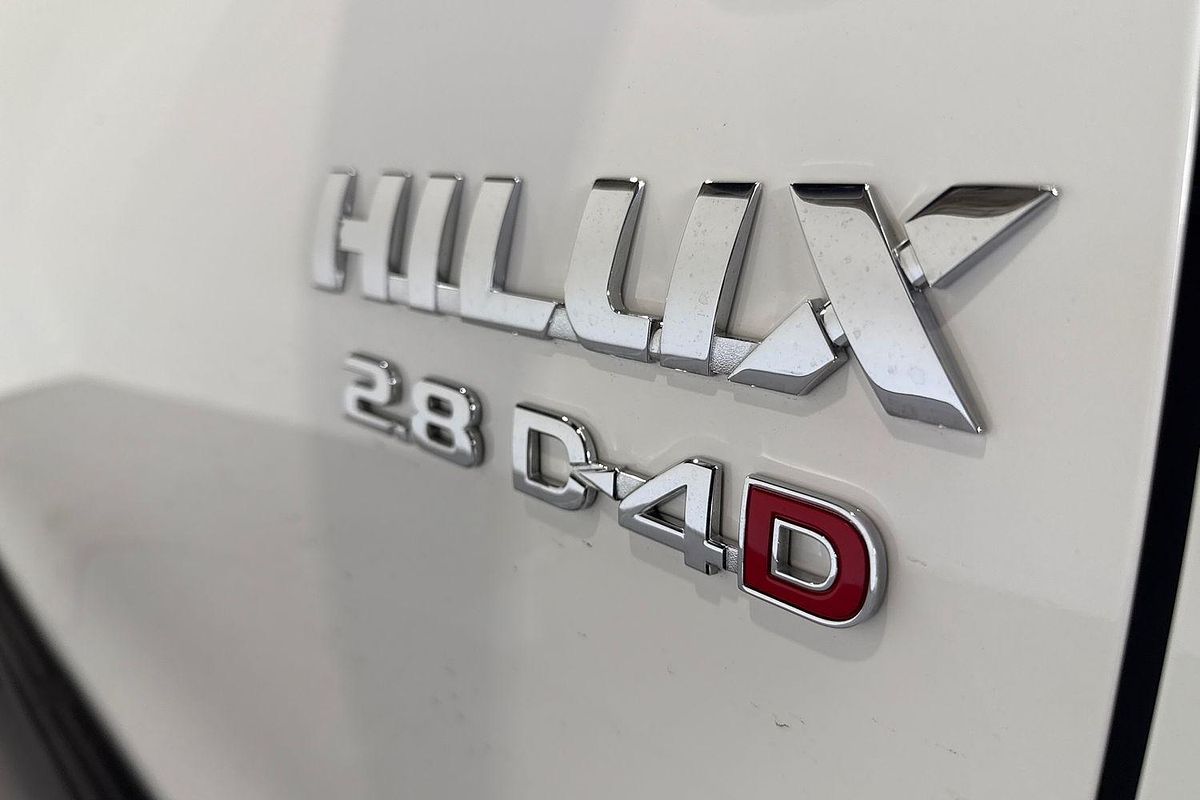2024 Toyota Hilux SR5 48V GUN126R 4X4