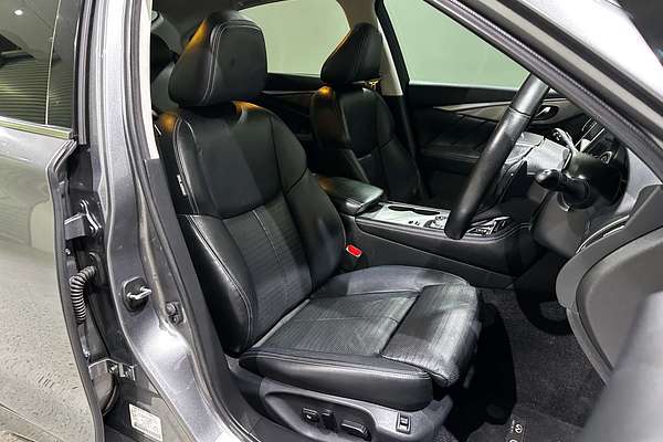 2019 INFINITI Q50 Sport V37