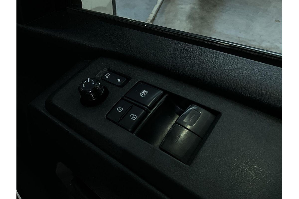 2021 Toyota Hiace Commuter GDH322R ELWB High Roof