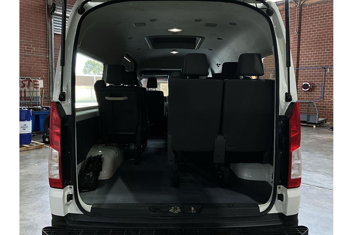 2022 Toyota Hiace Commuter GDH322R ELWB High Roof