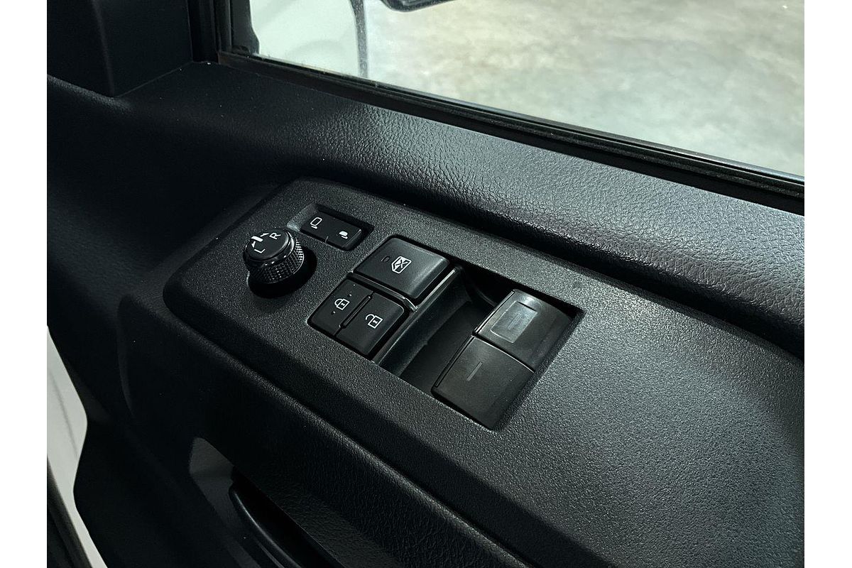 2022 Toyota Hiace Commuter GDH322R ELWB High Roof