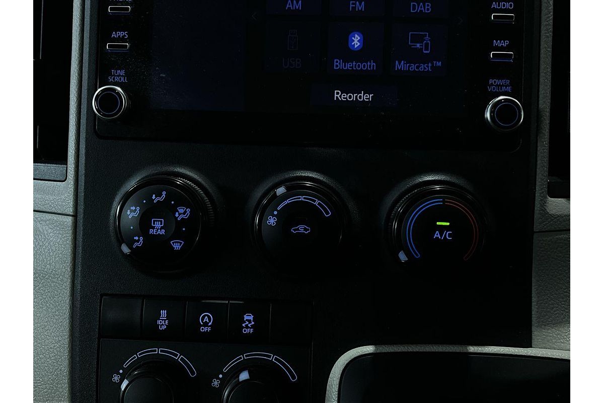 2022 Toyota Hiace Commuter GDH322R ELWB High Roof