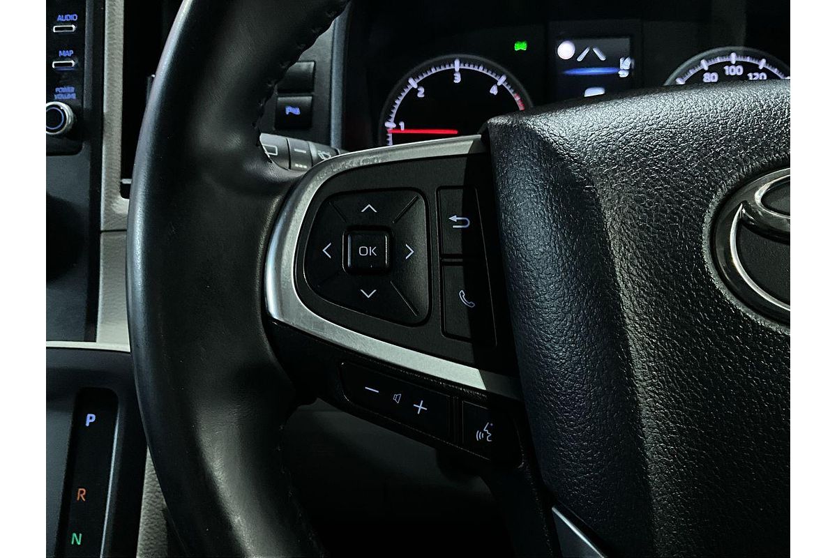 2022 Toyota Hiace Commuter GDH322R ELWB High Roof