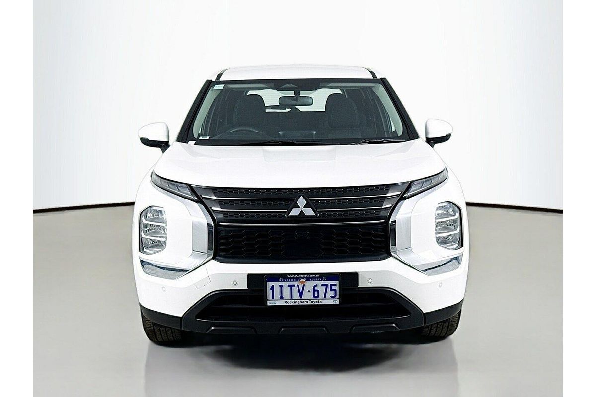 2024 Mitsubishi Outlander ES ZM