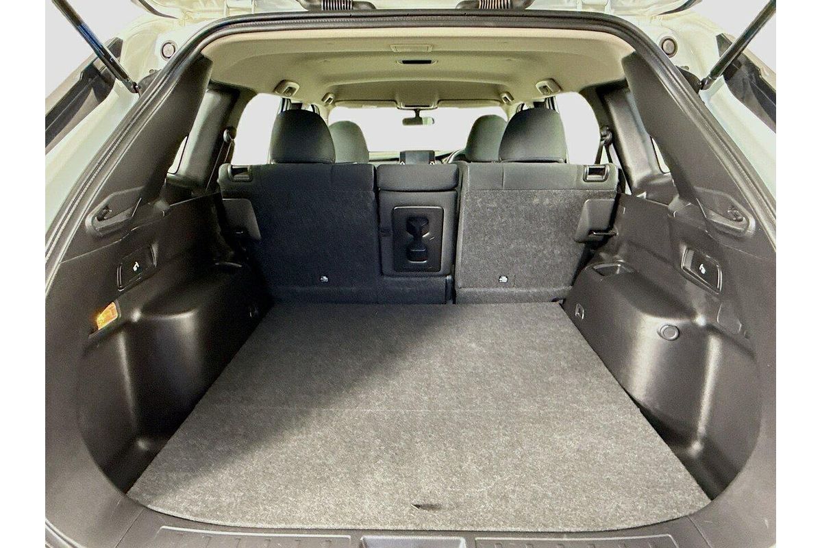 2024 Mitsubishi Outlander ES ZM