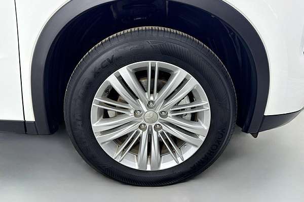 2024 Mitsubishi Outlander ES ZM