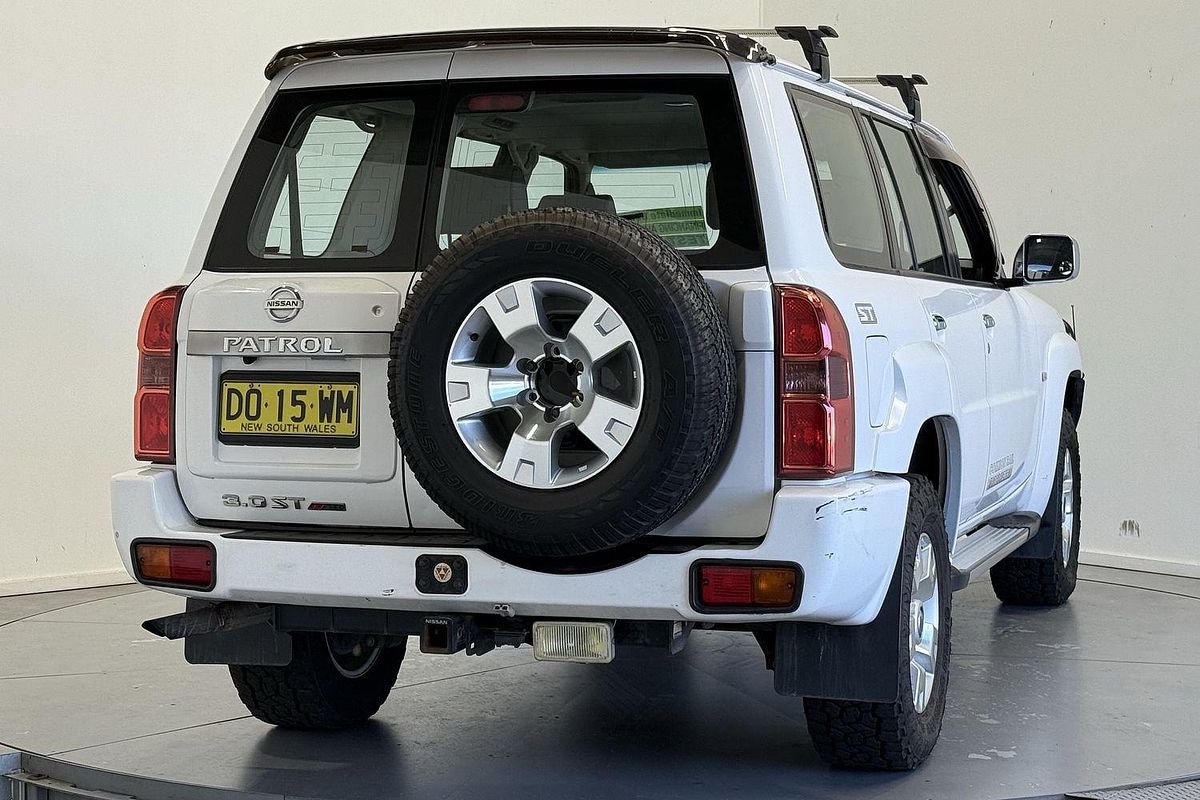 2016 Nissan Patrol ST Y61