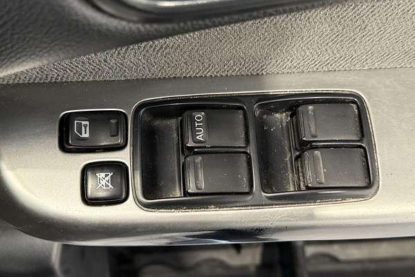 2016 Nissan Patrol ST Y61