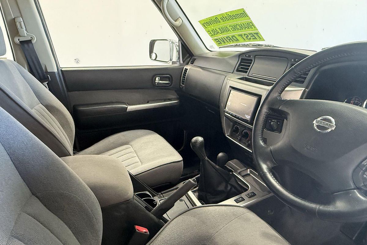 2016 Nissan Patrol ST Y61