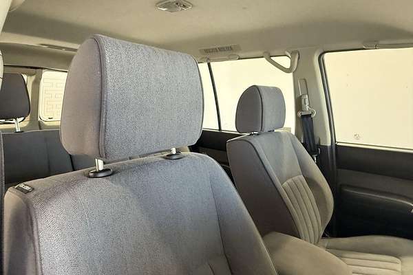 2016 Nissan Patrol ST Y61