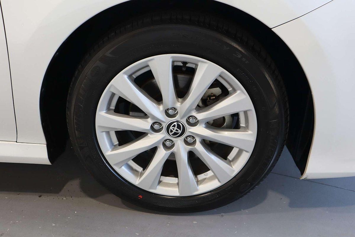 2018 Toyota Camry Ascent ASV70R