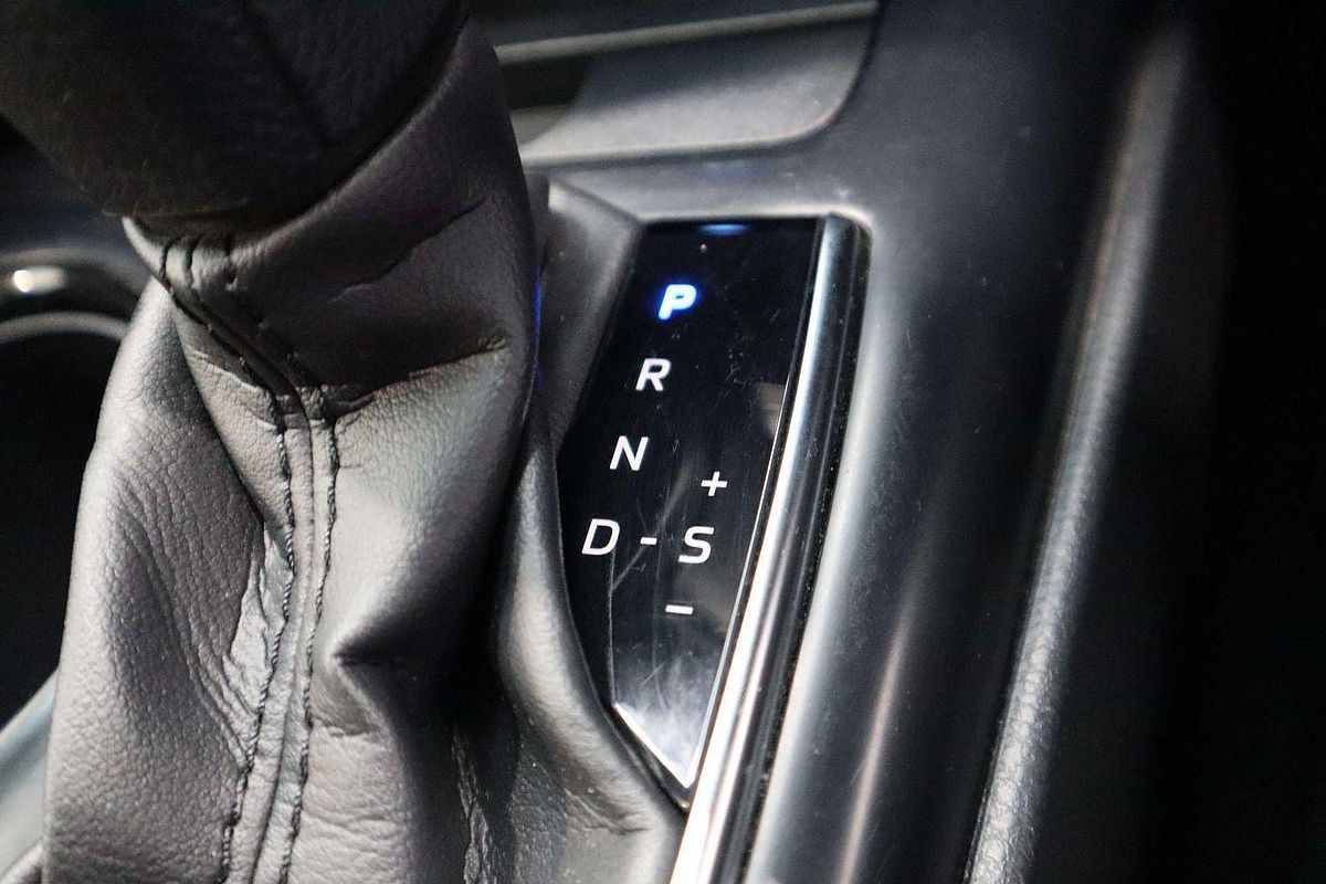 2018 Toyota Camry Ascent ASV70R