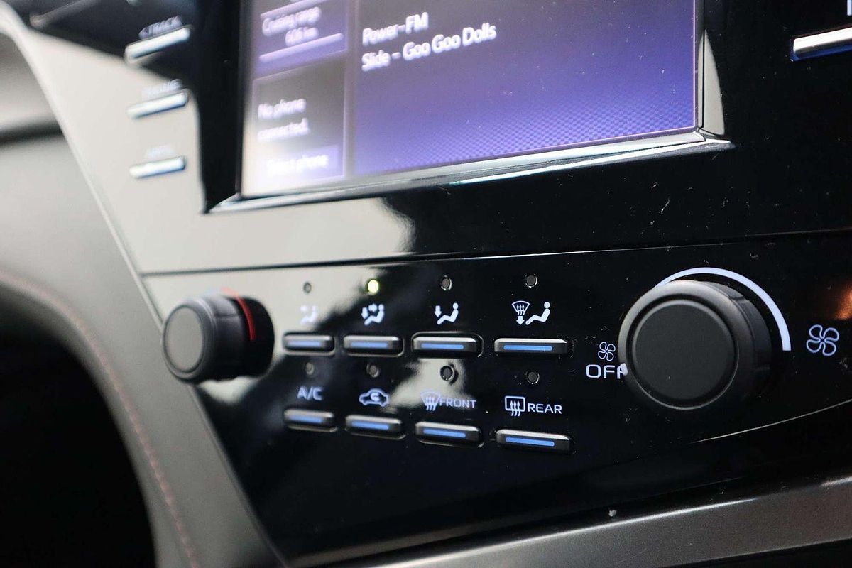 2018 Toyota Camry Ascent ASV70R